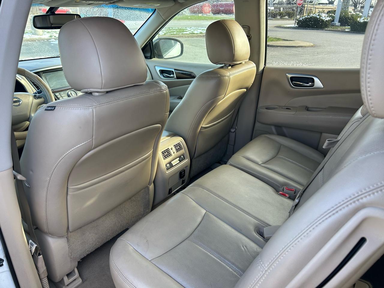 Nissan Pathfinder S 2WD 2015