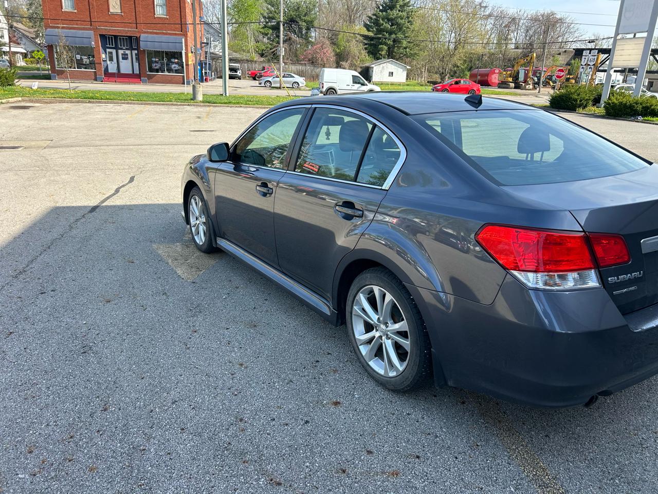 Subaru Legacy 2.5i Limited 2014