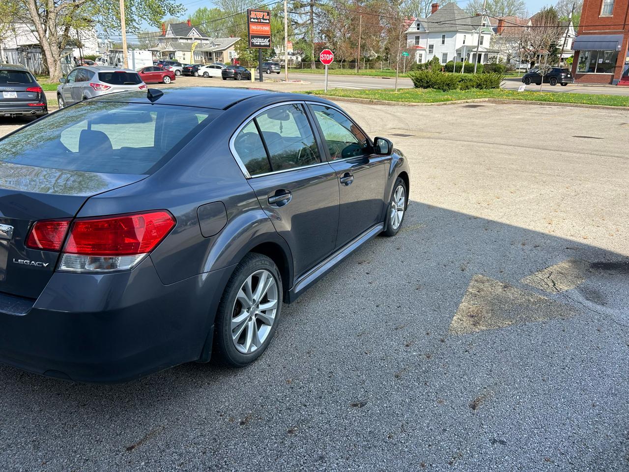Subaru Legacy 2.5i Limited 2014