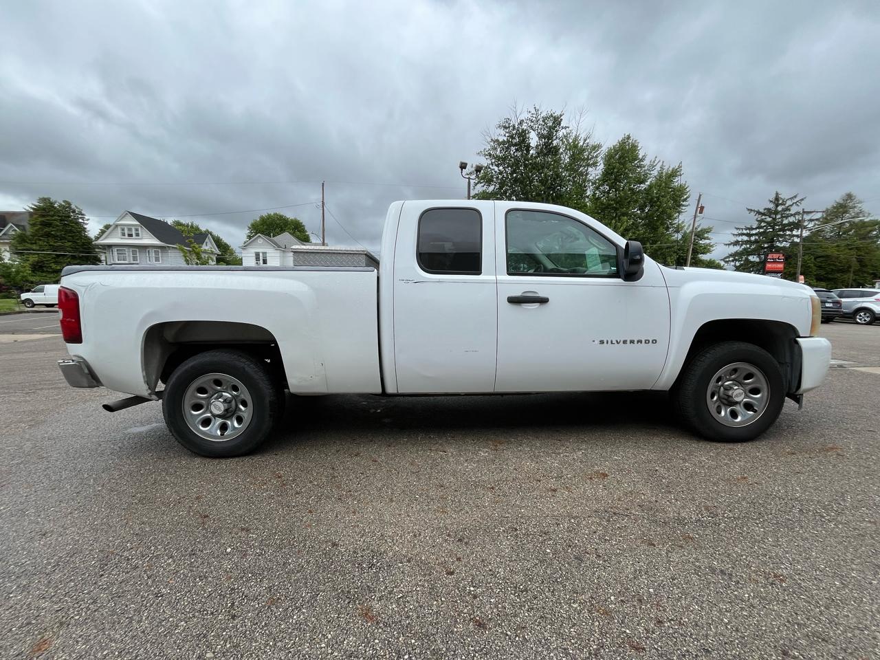 Chevrolet Silverado 1500 Work Truck Ext. Cab Long Box 2WD 2009
