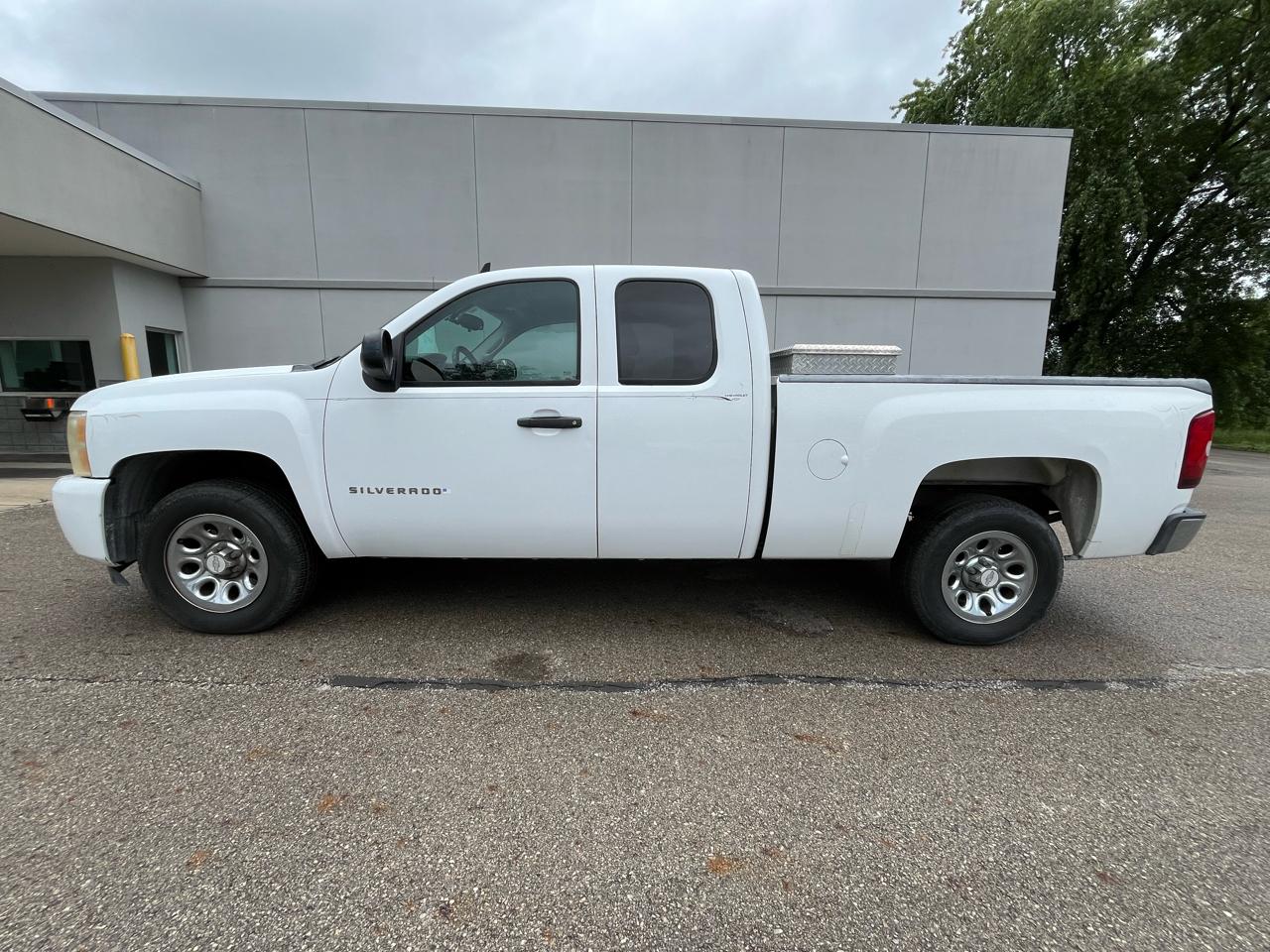 Chevrolet Silverado 1500 Work Truck Ext. Cab Long Box 2WD 2009