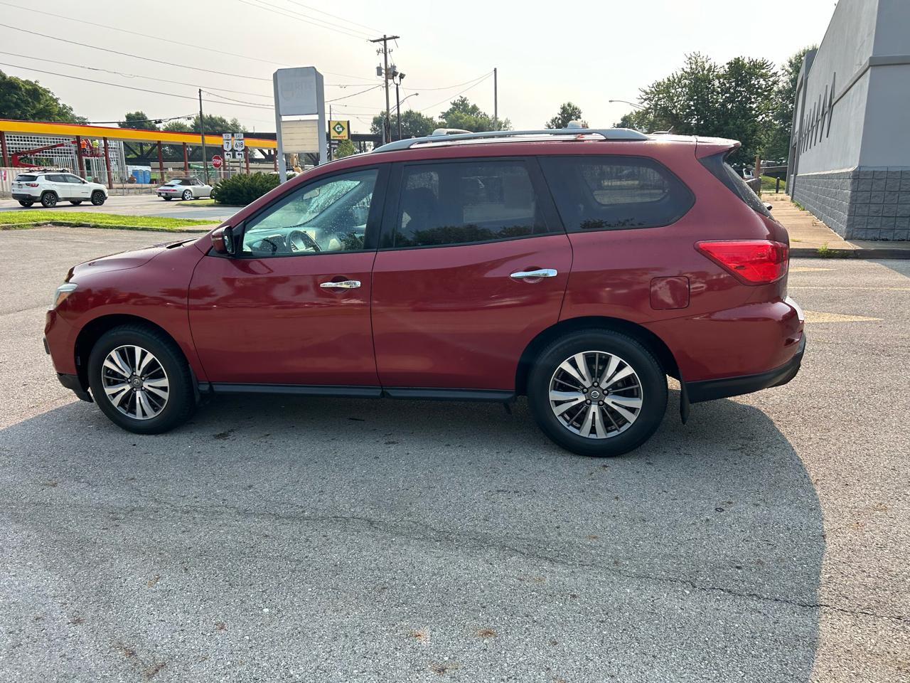 Nissan Pathfinder S 2WD 2017