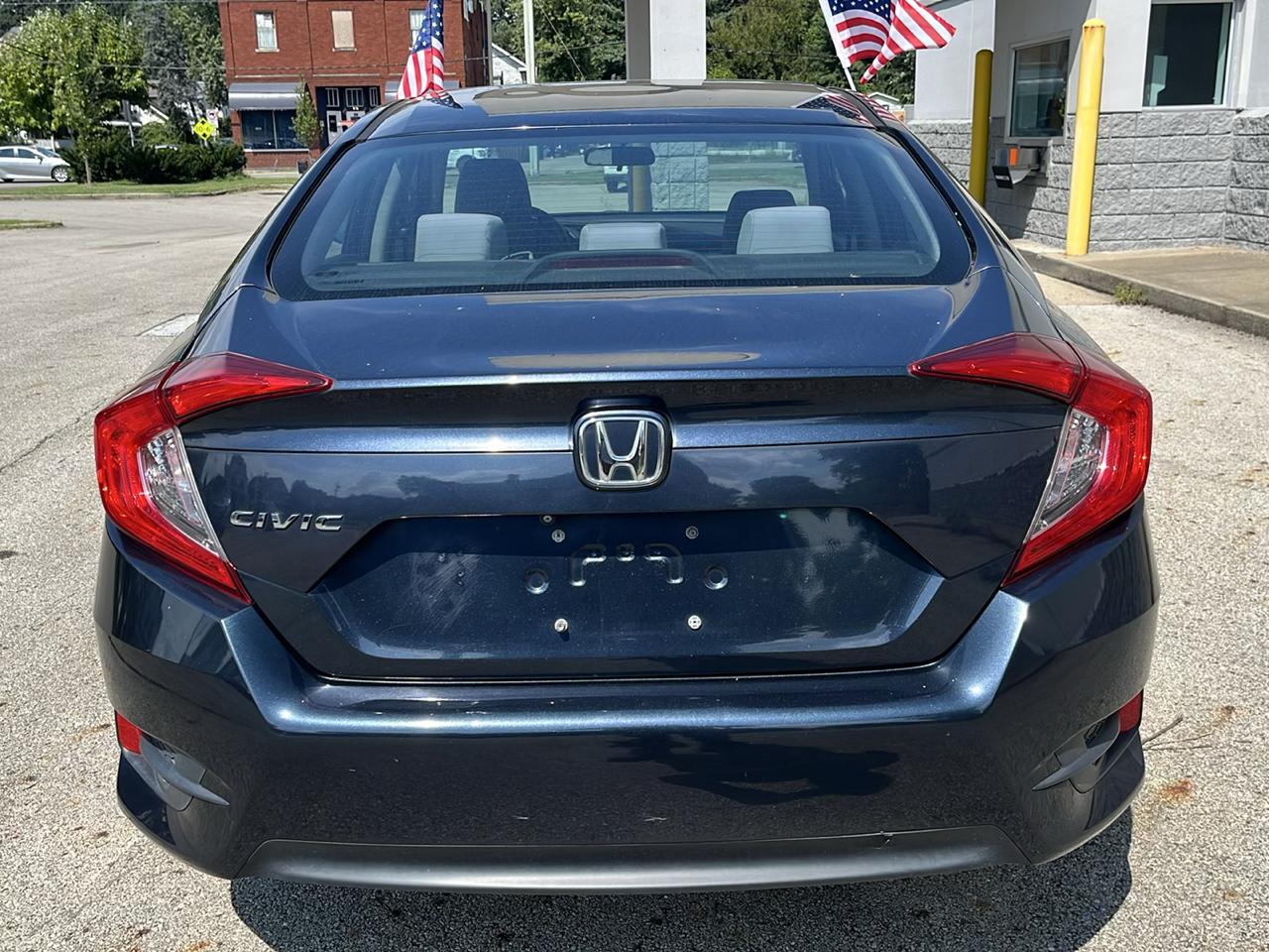 Honda Civic LX Sedan CVT 2017