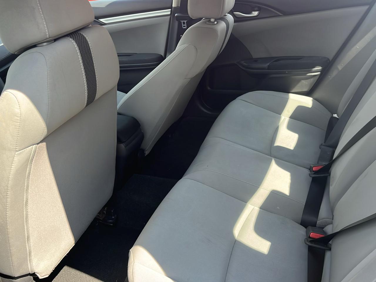 Honda Civic LX Sedan CVT 2017
