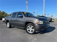 2010 Chevrolet Avalanche  2010 Chevrolet Avalanche