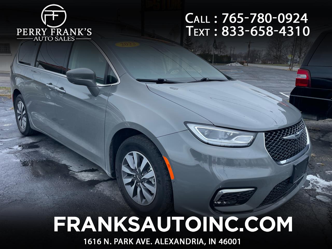 2022 Chrysler Pacifica Hybrid Touring L FWD