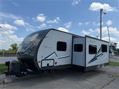 2017 Coachmen Apex Ultra-Lite 