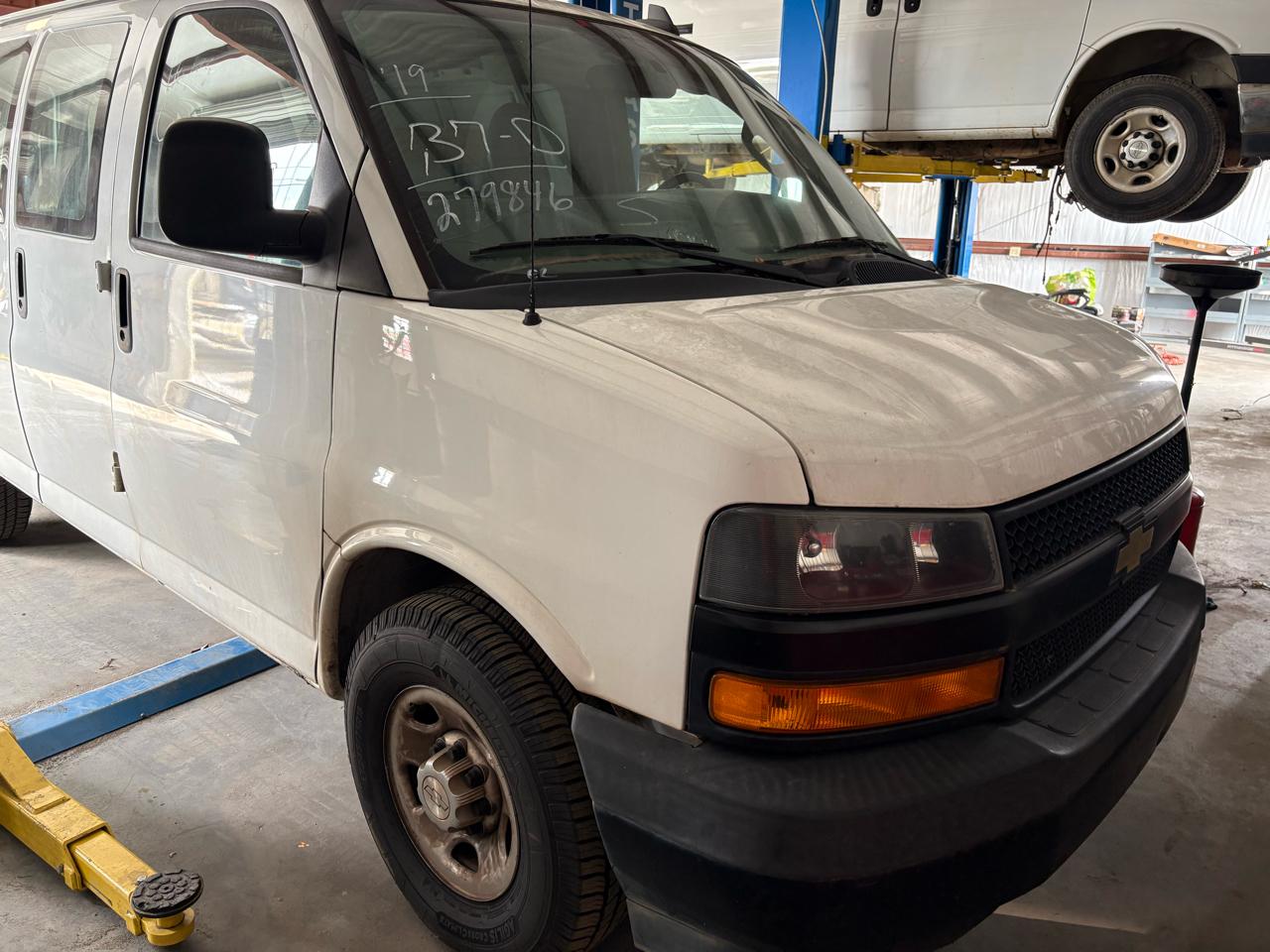 Chevrolet Express Cargo Van RWD 2500 135" 2019