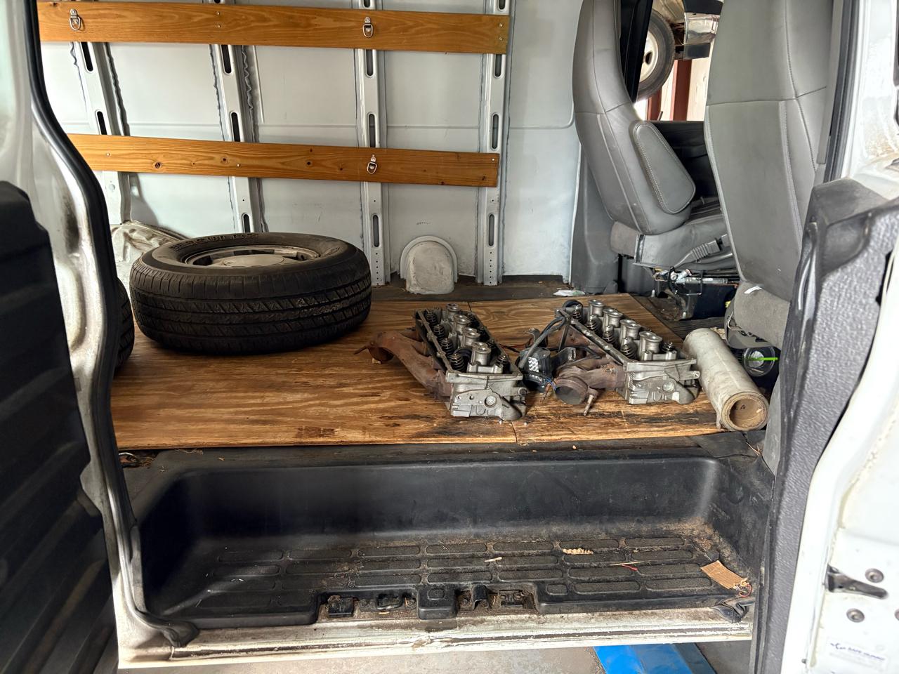 Chevrolet Express Cargo Van RWD 2500 135" 2019