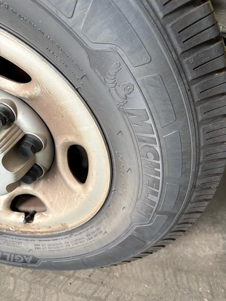 Chevrolet Express Cargo Van RWD 2500 135" 2019