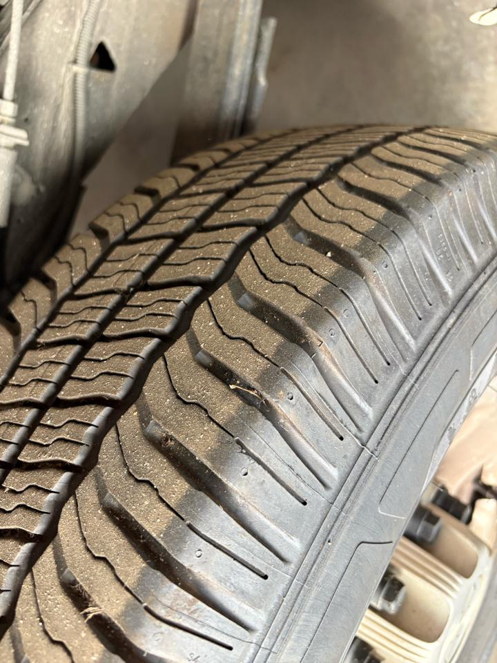 Chevrolet Express Cargo Van RWD 2500 135" 2019