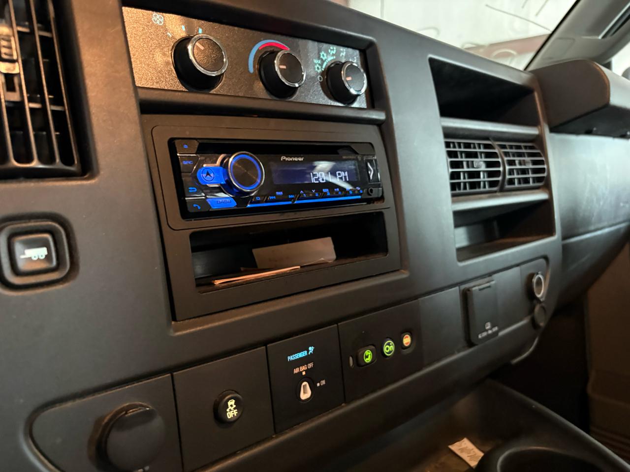 Chevrolet Express Cargo Van RWD 2500 135" 2019