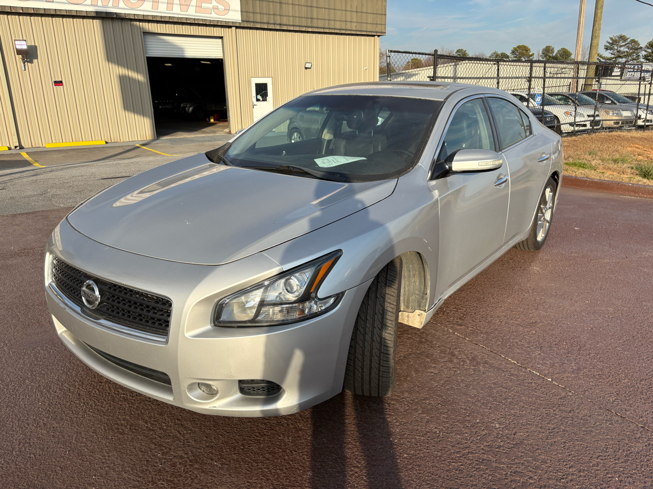 Nissan Maxima 4dr Sdn V6 CVT 3.5 SV w/Sport Pkg 2011