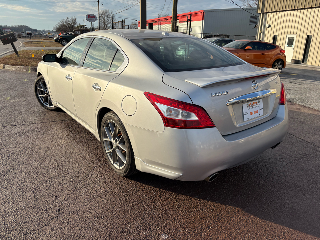 Nissan Maxima 4dr Sdn V6 CVT 3.5 SV w/Sport Pkg 2011