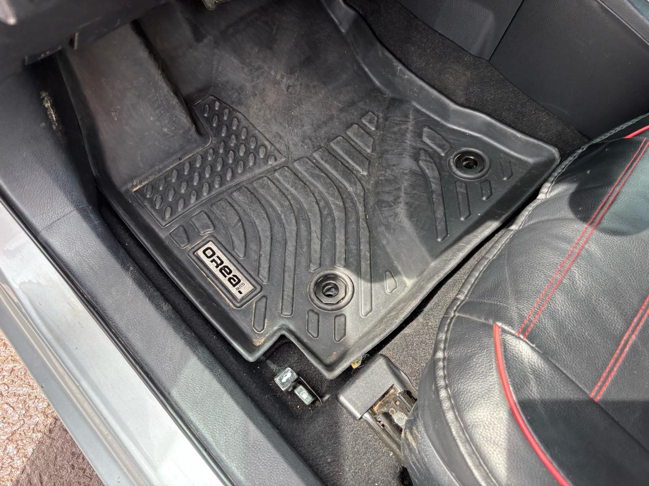 Toyota Corolla 4dr Sdn CVT LE Premium (Natl) 2014