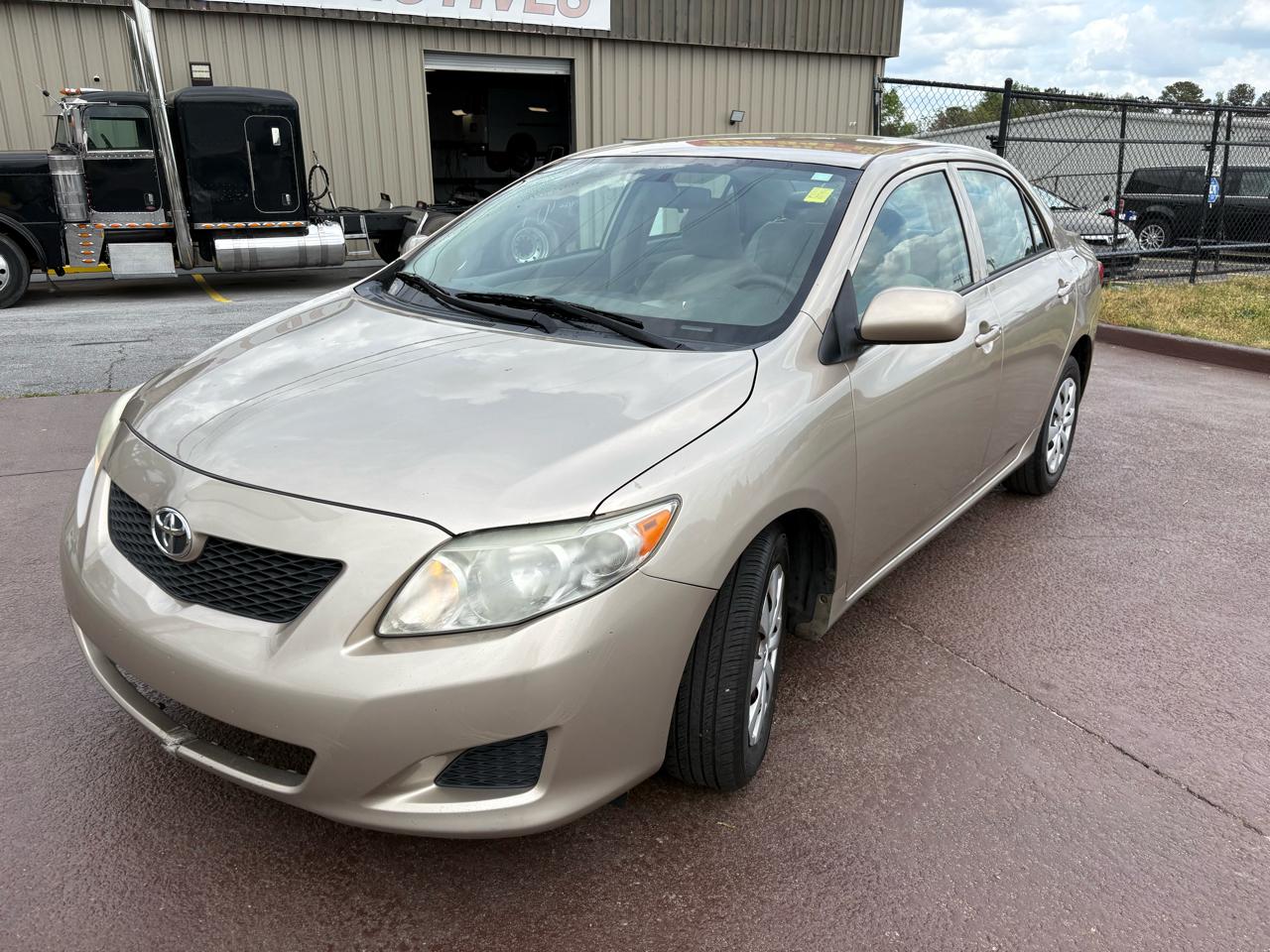 Toyota Corolla 4dr Sdn Auto LE (Natl) 2009