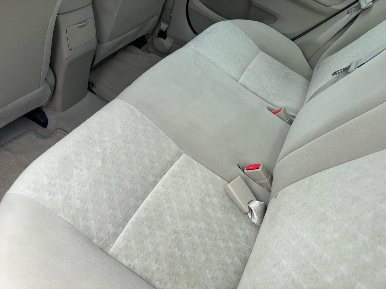 Toyota Corolla 4dr Sdn Auto LE (Natl) 2009