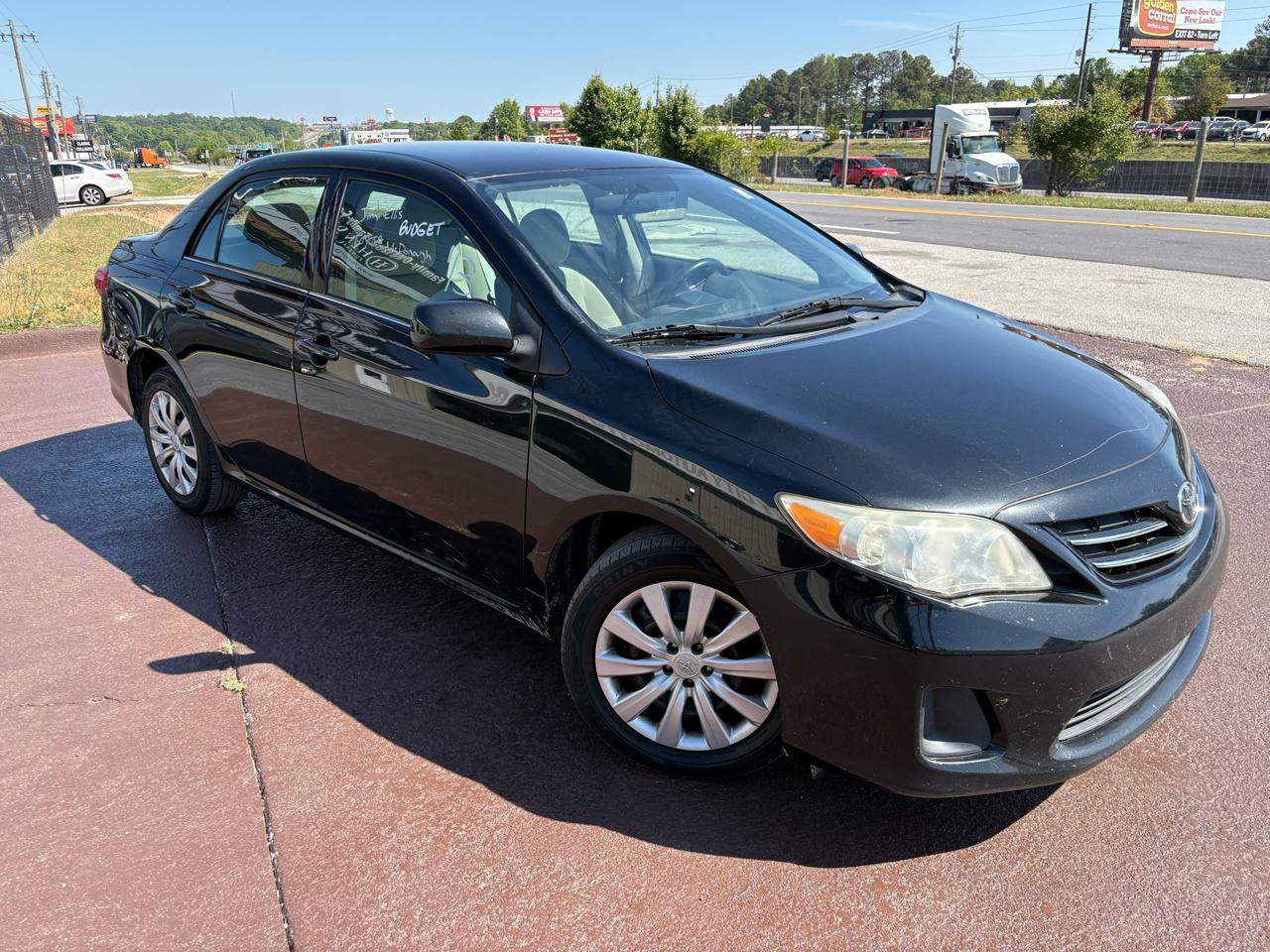 Toyota Corolla 4dr Sdn Auto LE Special Edition (Natl) 2013