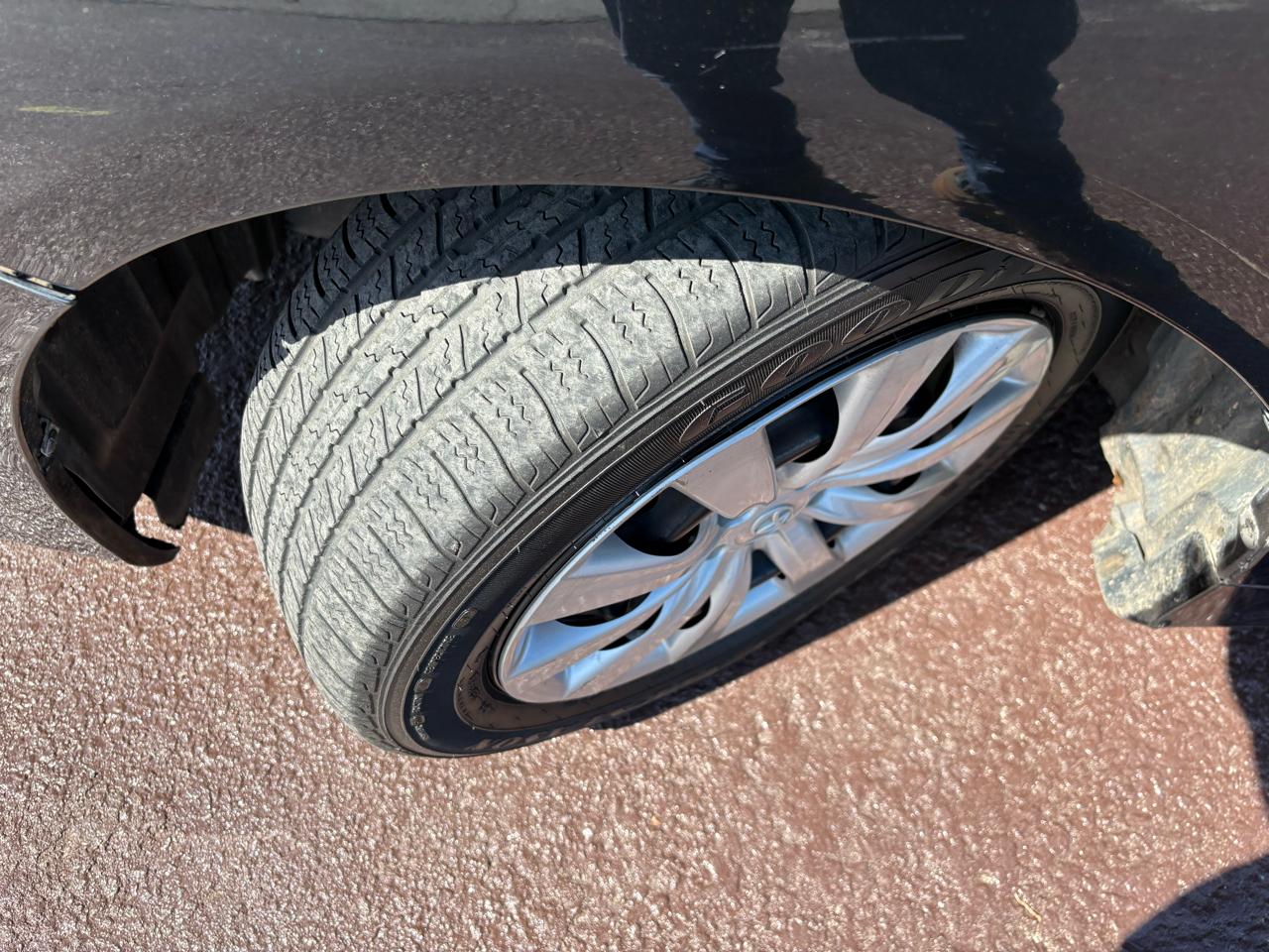 Toyota Corolla 4dr Sdn Auto LE Special Edition (Natl) 2013