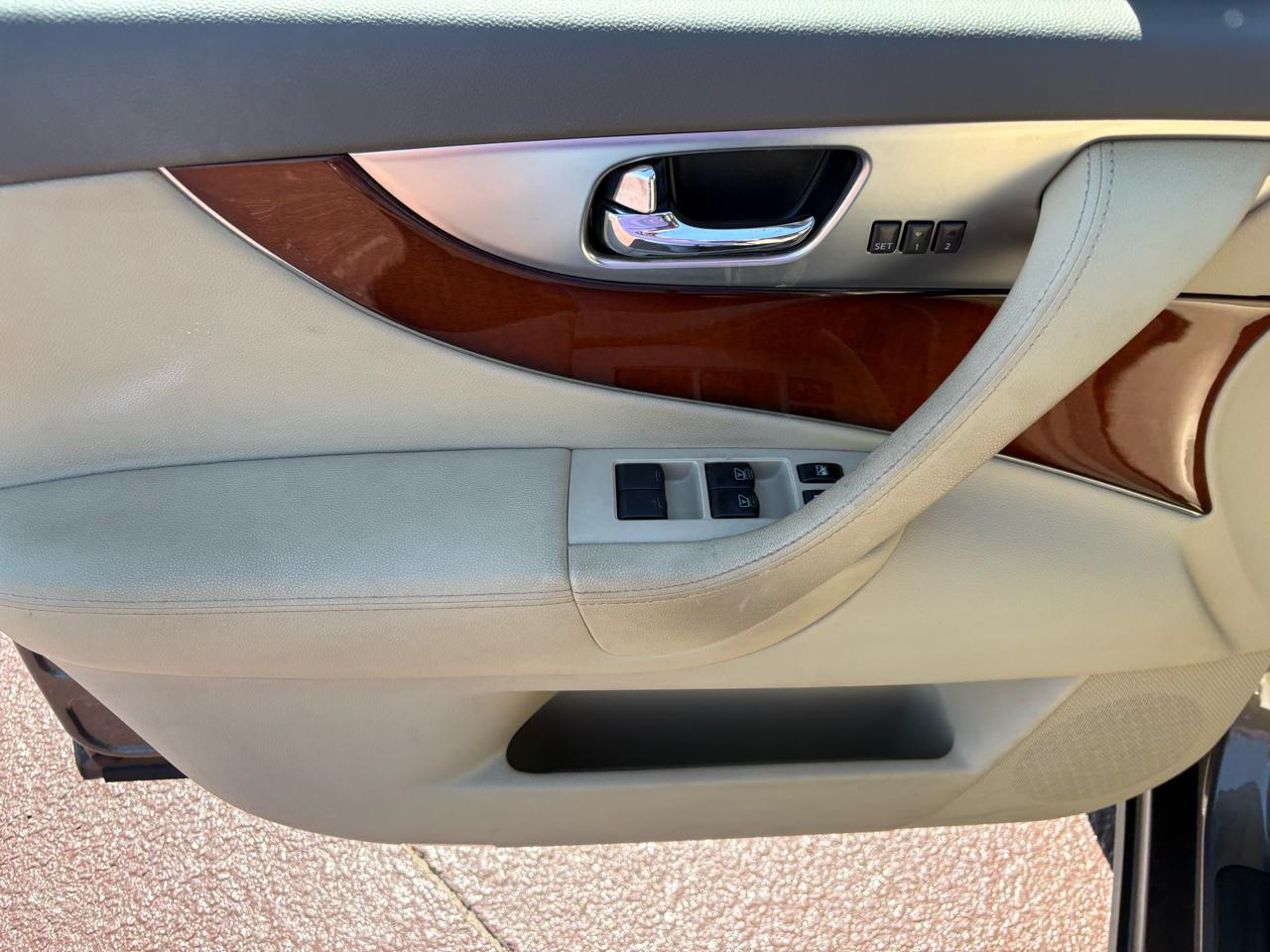 Infiniti FX35 RWD 4dr 2009