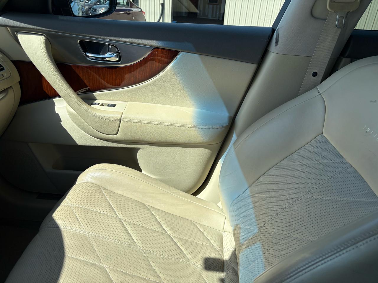 Infiniti FX35 RWD 4dr 2009