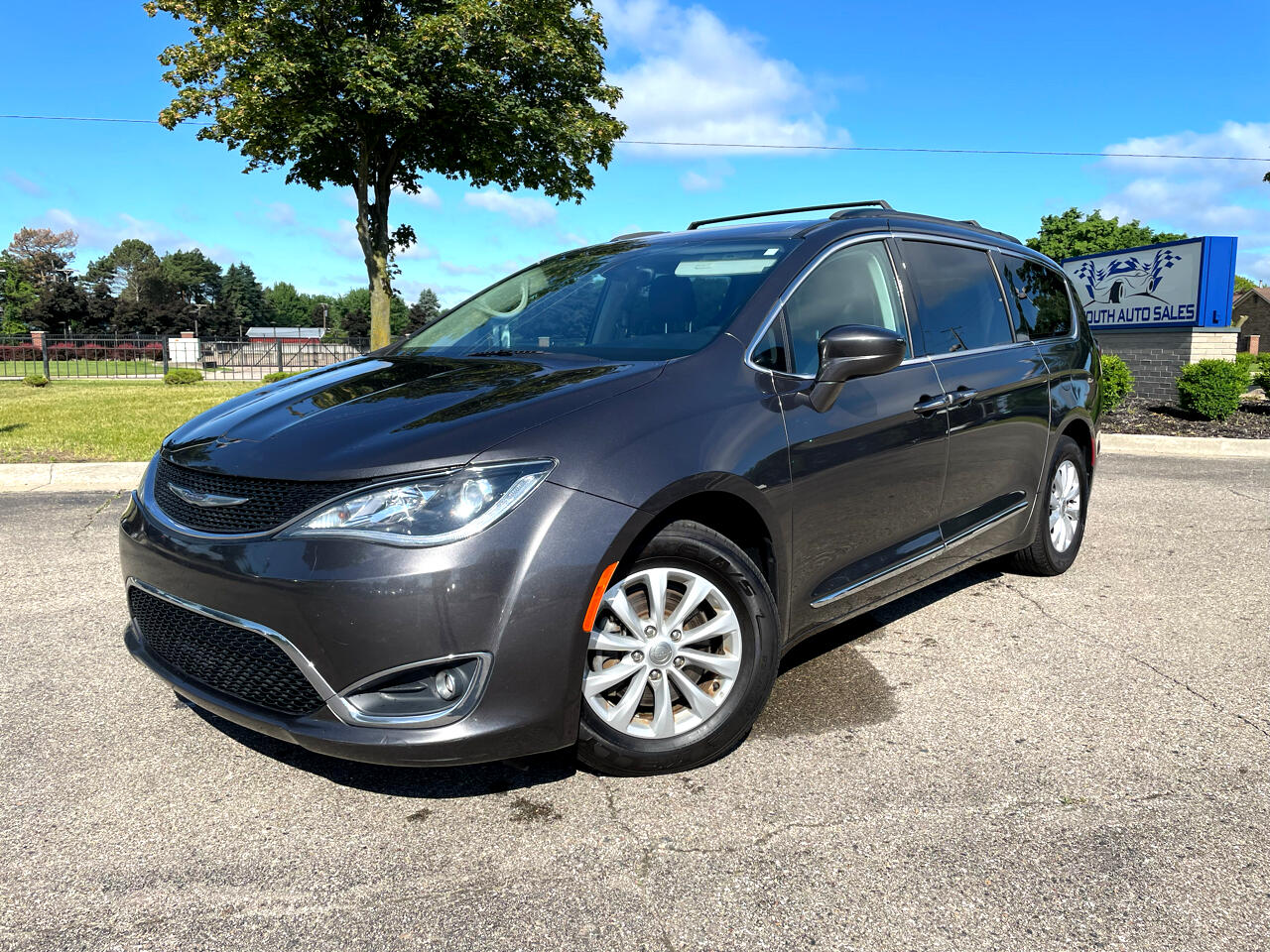 Used Chrysler Pacifica Plymouth Mi