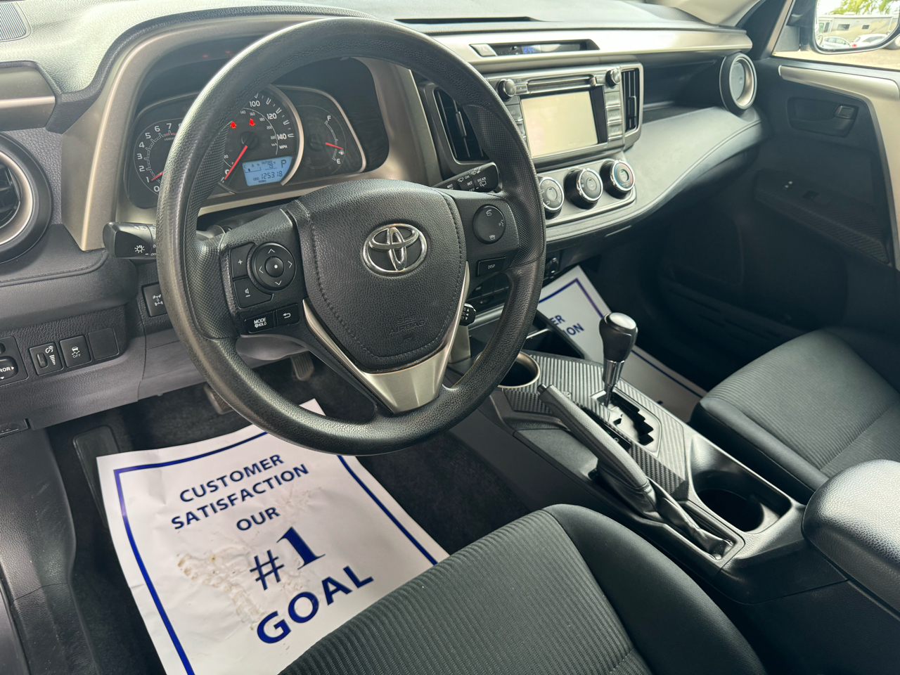 Toyota RAV4 LE AWD 2015 Toyota RAV4 LE AWD 2015