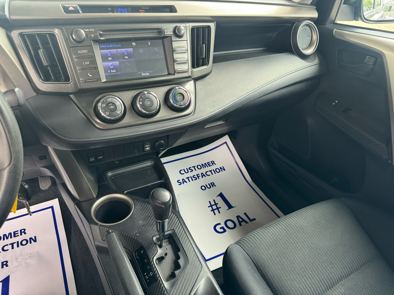 Toyota RAV4 LE AWD 2015 Toyota RAV4 LE AWD 2015