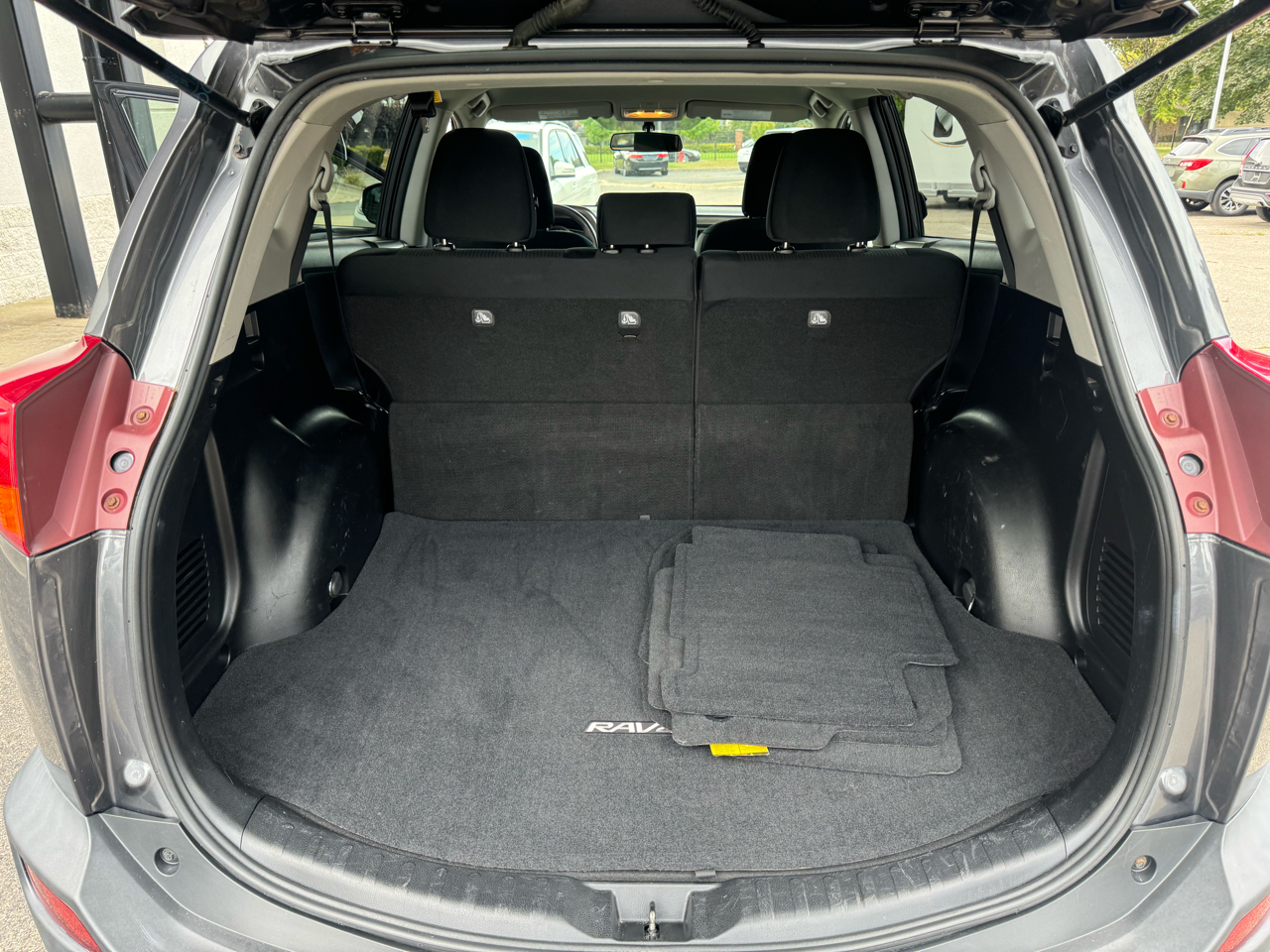 Toyota RAV4 LE AWD 2015 Toyota RAV4 LE AWD 2015