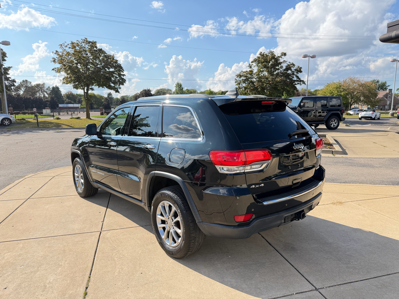 2015 Jeep Grand Cherokee Limited photo 2
