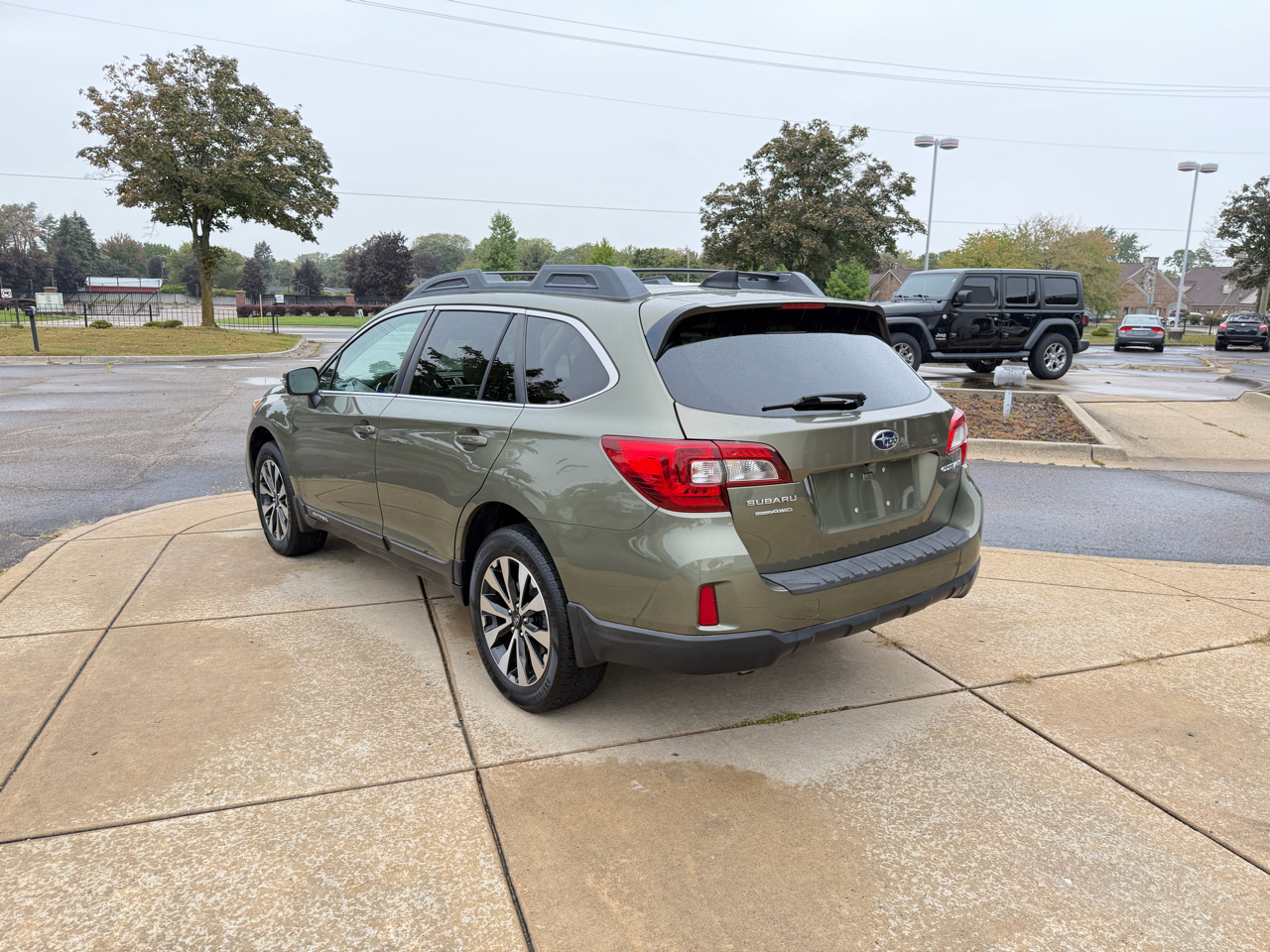 2016 Subaru Outback 2.5i Limited photo 4