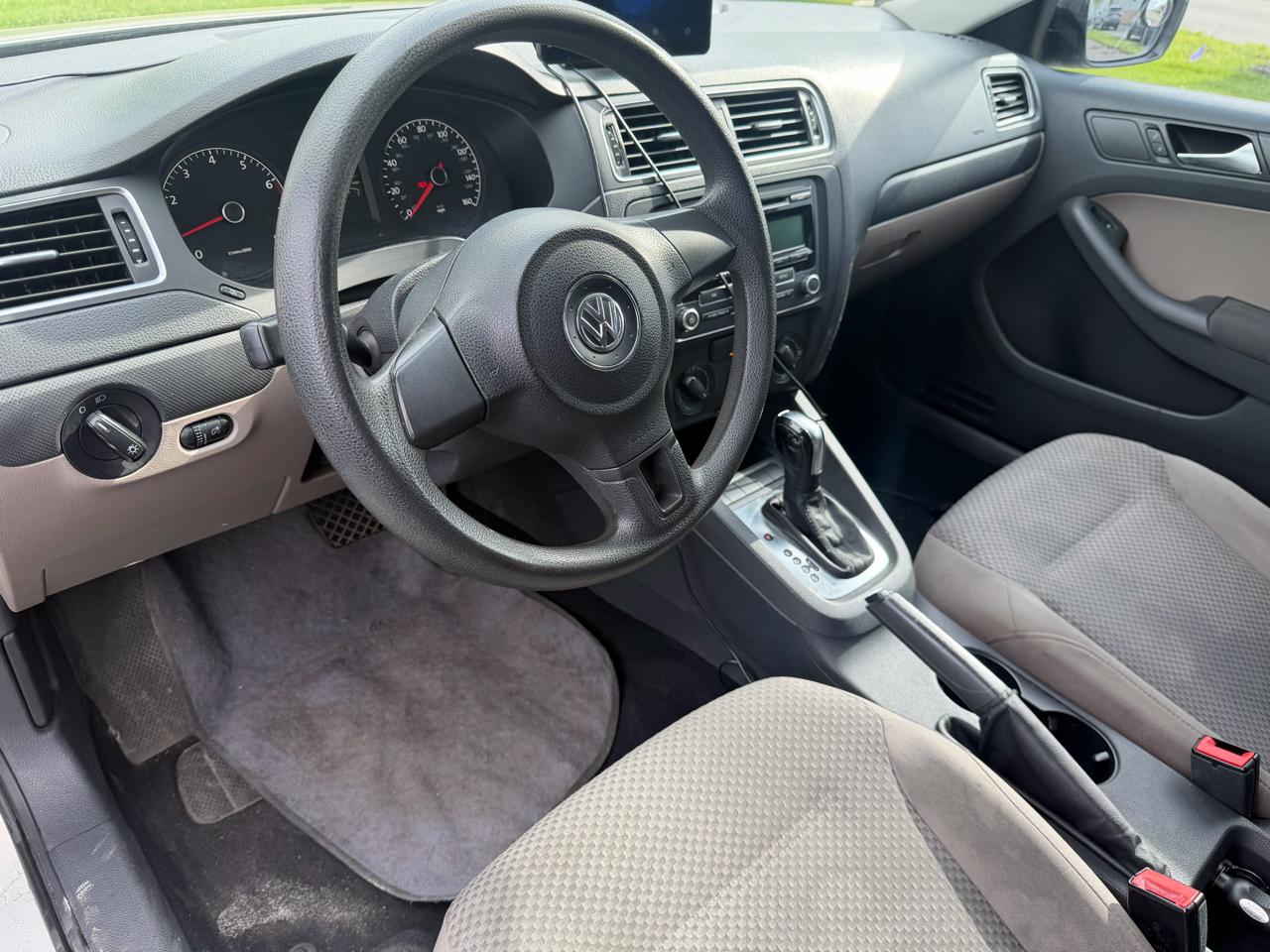 Volkswagen Jetta S 2012