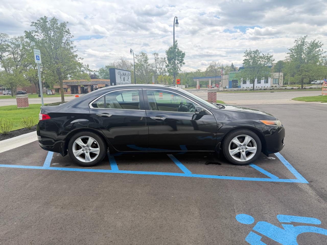 Acura TSX 5-speed AT 2010