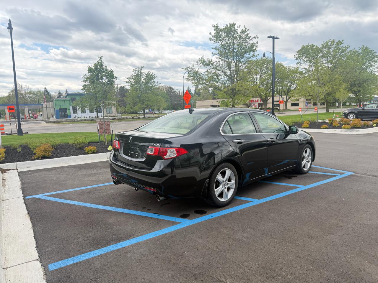 Acura TSX 5-speed AT 2010