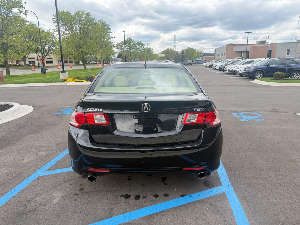 Acura TSX 5-speed AT 2010