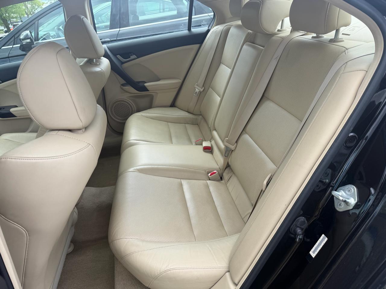 Acura TSX 5-speed AT 2010