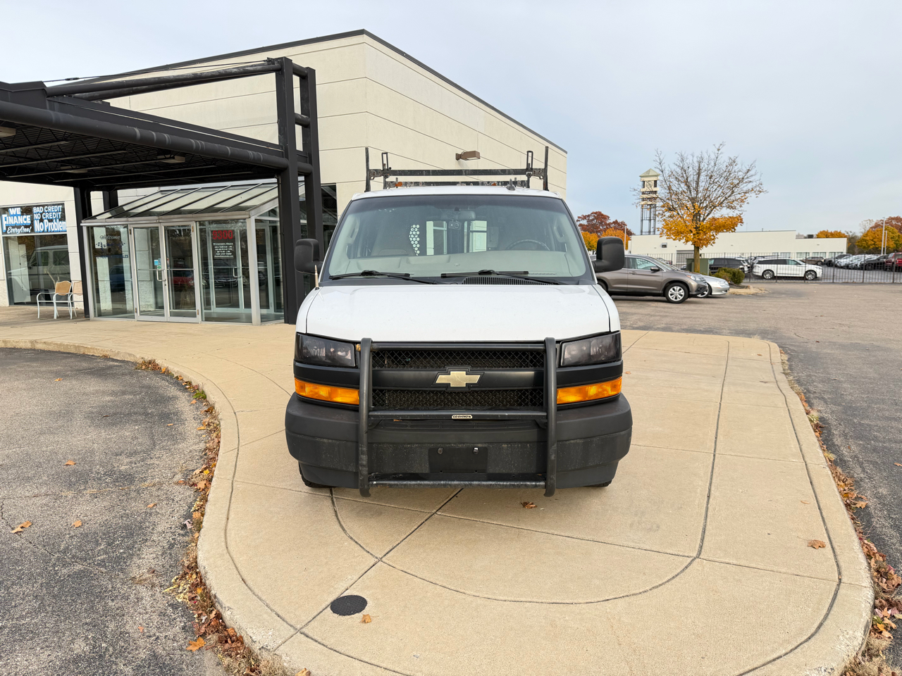2018 Chevrolet Express 2500 Cargo photo 2