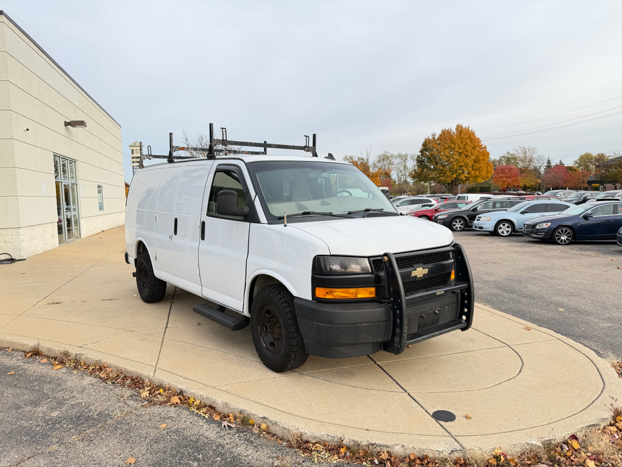2018 Chevrolet Express 2500 Cargo photo 3