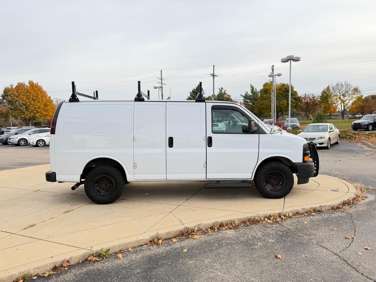2018 Chevrolet Express 2500 Cargo photo 4