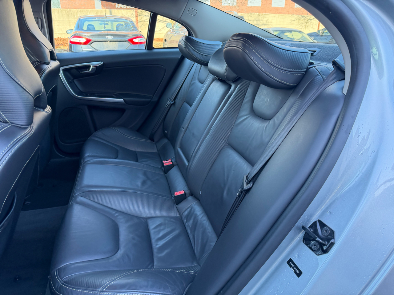 Volvo S60 T6 AWD 2012