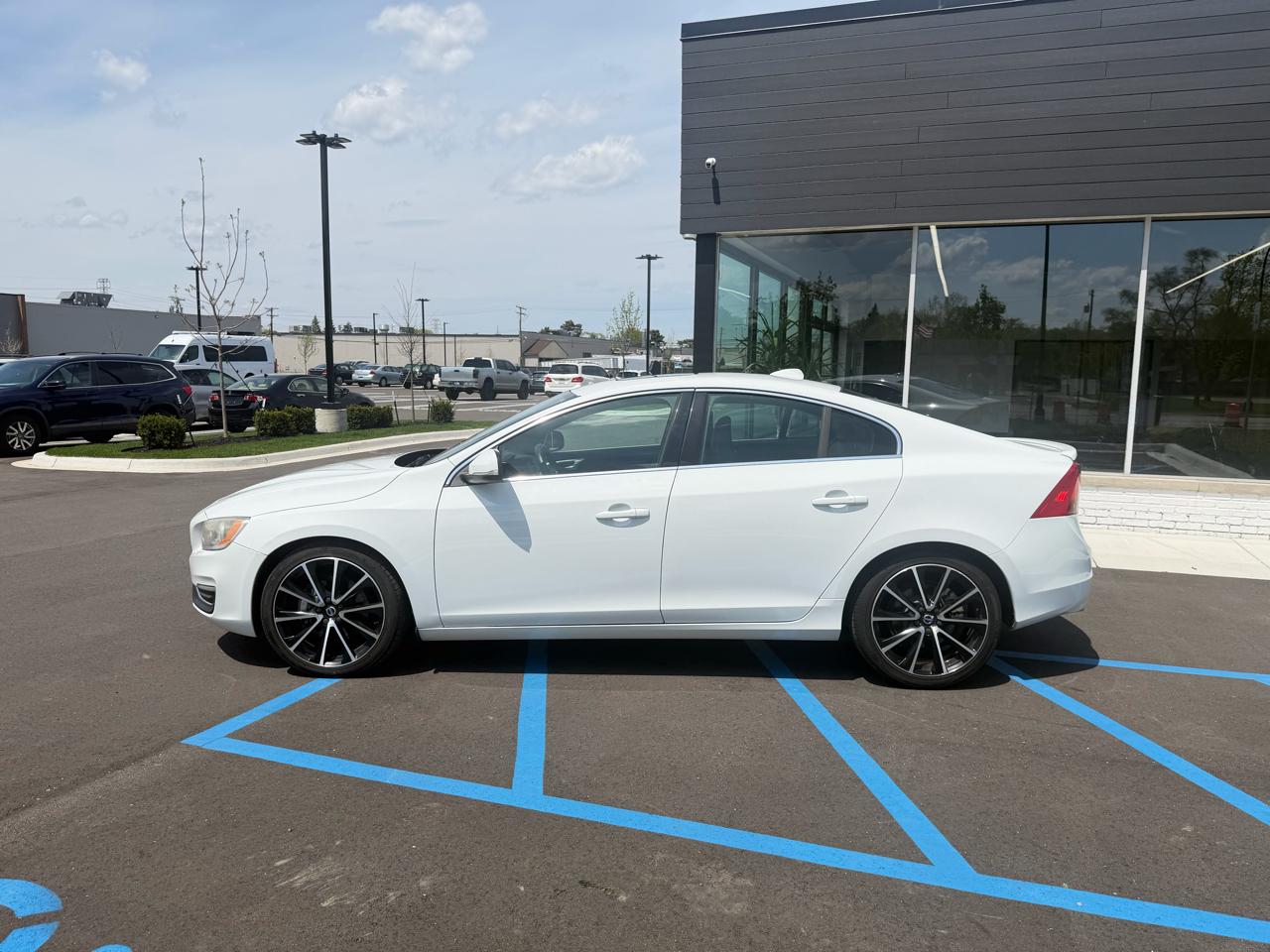 Volvo S60 2.5 Premier 4WD 2016