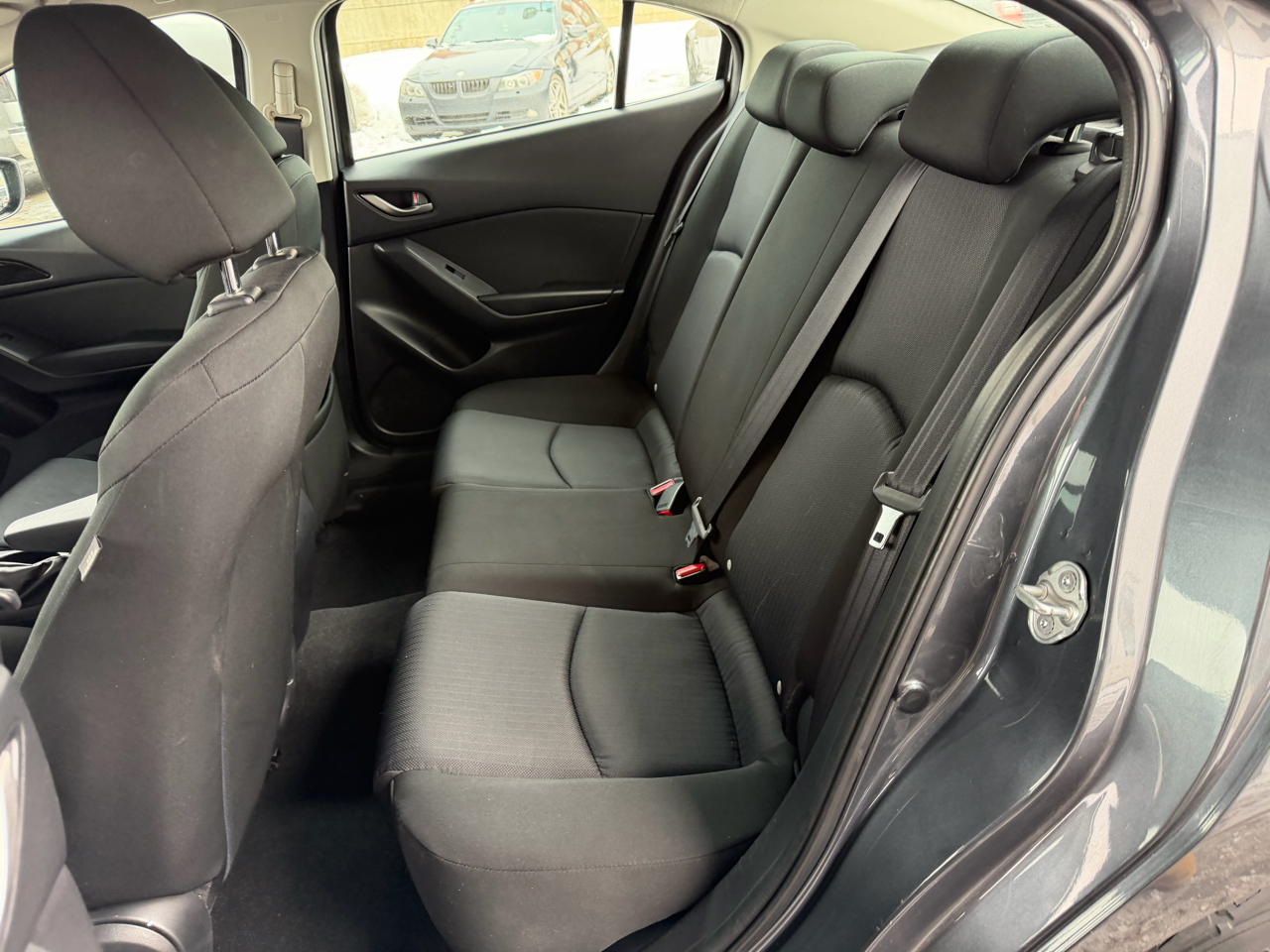 Mazda MAZDA3 i Sport AT 4-Door 2015