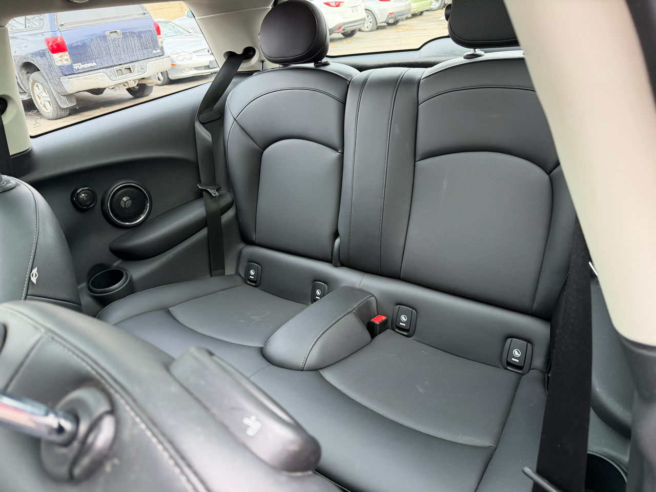 MINI Cooper Base 2015