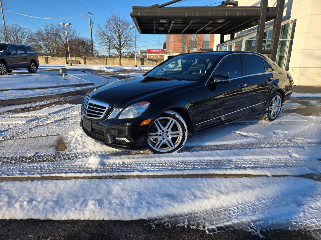 2010 Mercedes-Benz E-Class's photo