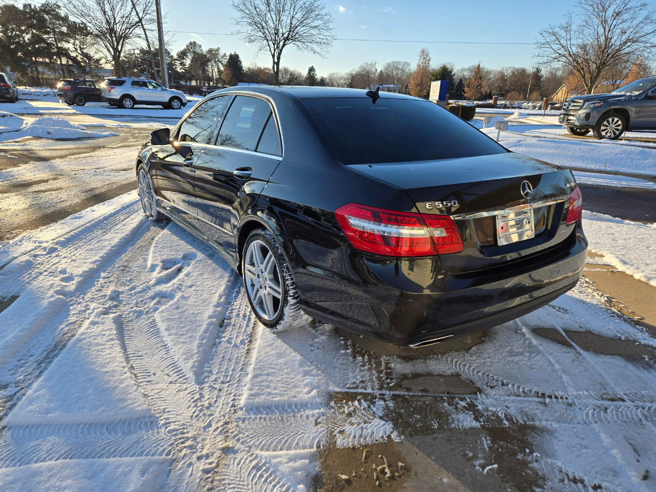 Mercedes-Benz E-Class E550 Sedan 4MATIC 2010