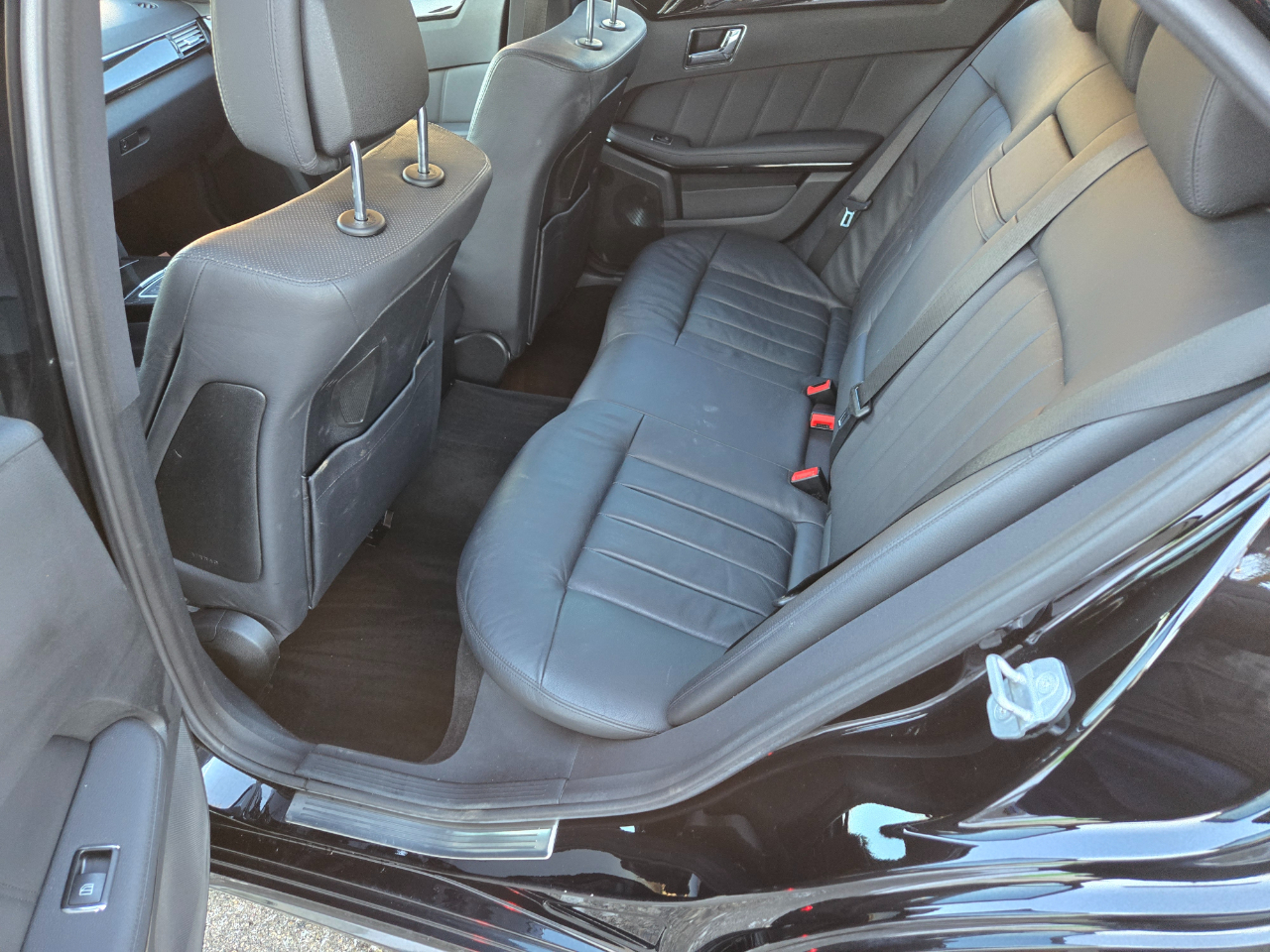 Mercedes-Benz E-Class E550 Sedan 4MATIC 2010