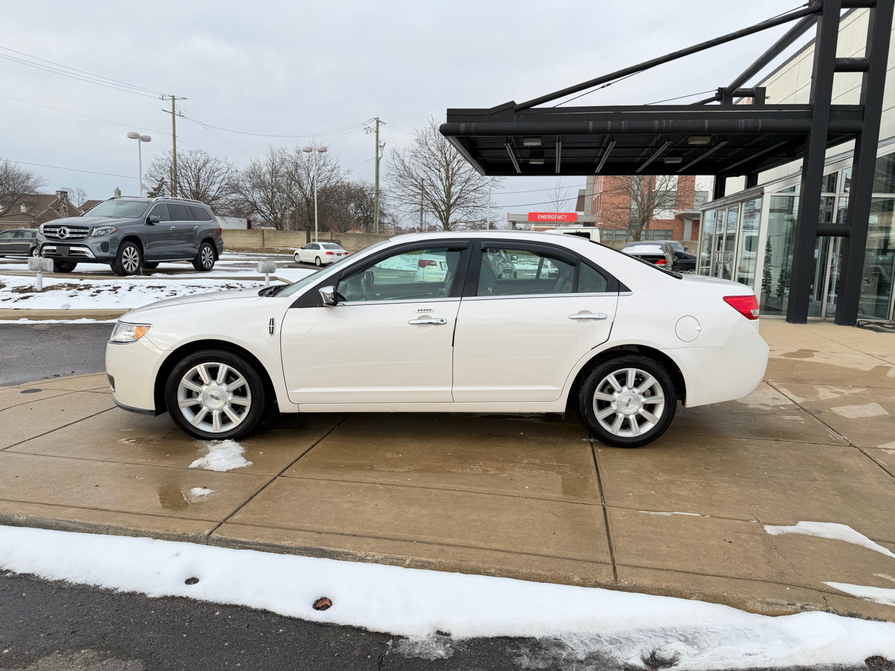 Lincoln MKZ FWD 2010