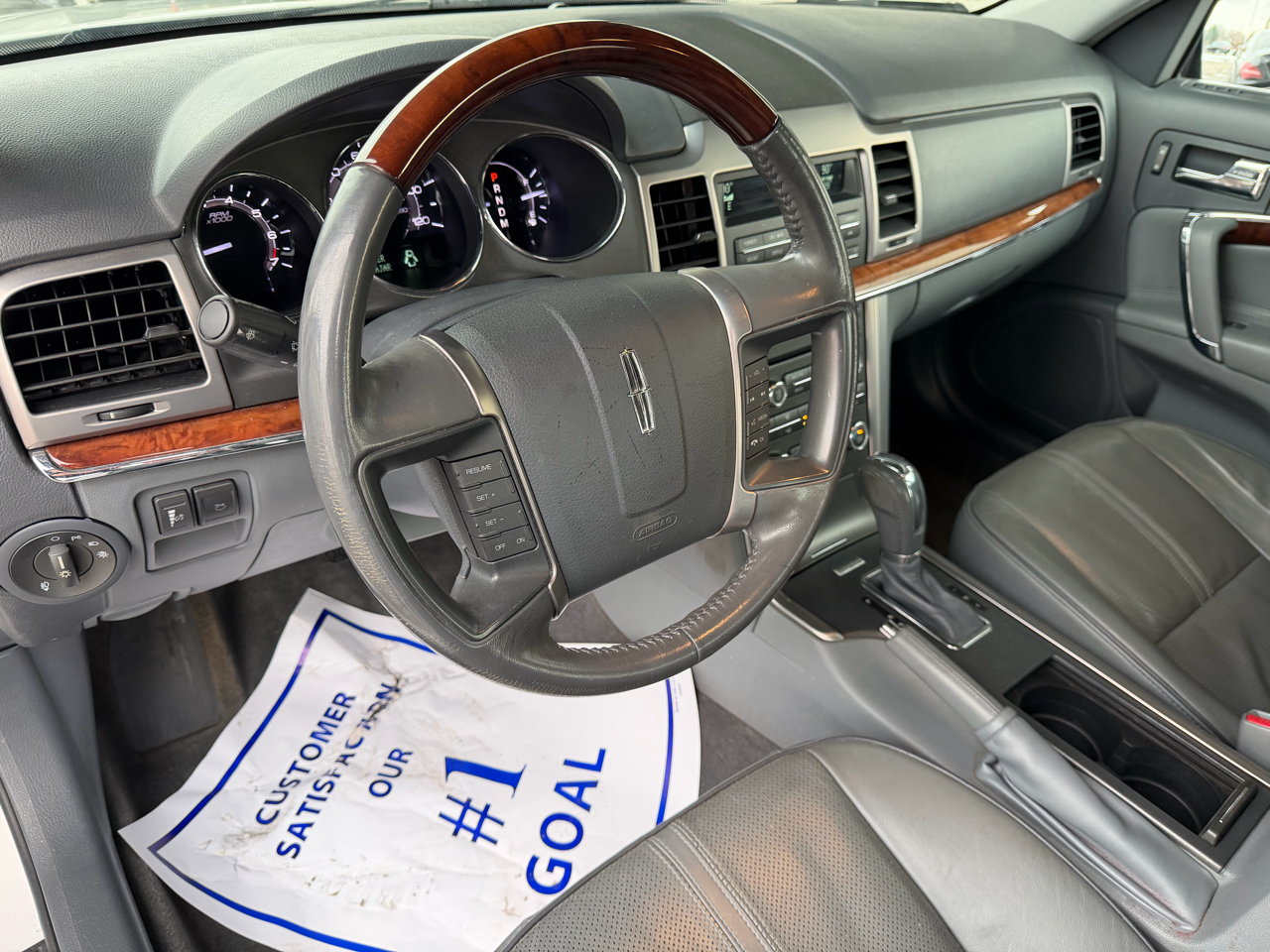 Lincoln MKZ FWD 2010