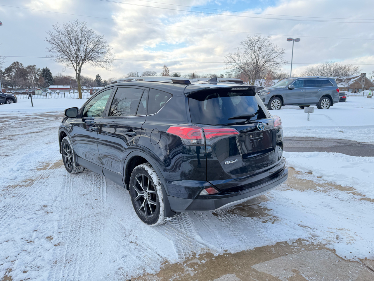 Toyota RAV4 Hybrid SE 2018