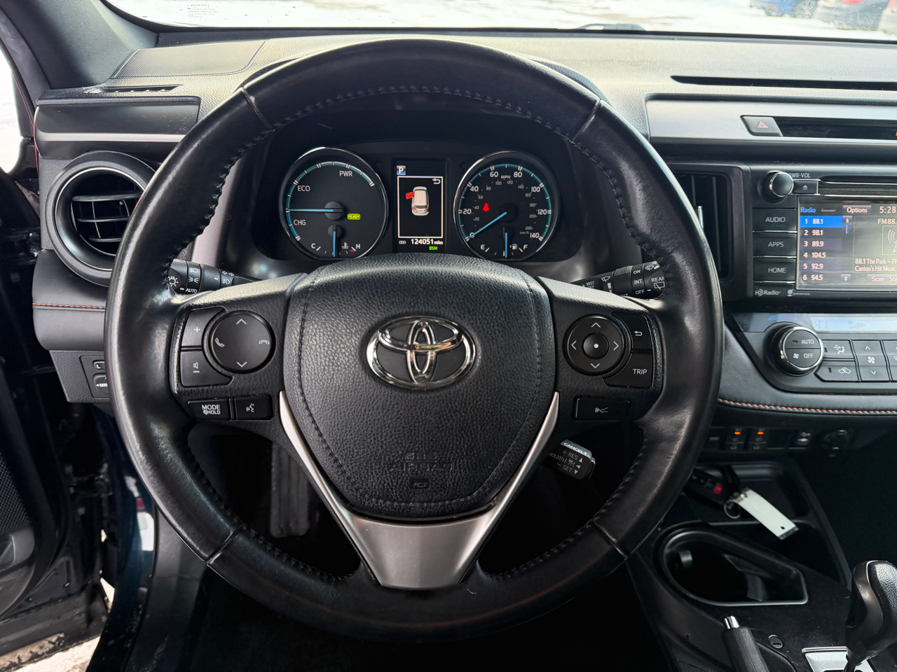 Toyota RAV4 Hybrid SE 2018